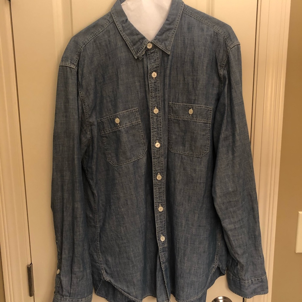Men’s J Crew Workwear Denim Button Down Shirt